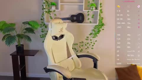 Snapshot of roxy_sunny chatting on 16, 12, 2025 Roxy GMT2 Mon 10 AM - 4 PMTue 10 AM - 4 PM Wed 10 AM - 4 PM Sat 10 AM - 4 PM Sun 10 AM - 4 PM. online show from 16, 12, 2025