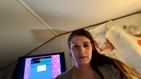 Roxy and Brock online show from 19, 12, 2025