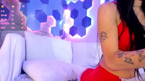    online show from 4, 11, 2025