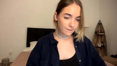 Snapshot of roxysweetdream chatting on 13, 4, 2026 Roxy online show from 13, 4, 2026