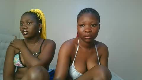 Snapshot of royal_goddes chatting on 22, 12, 2025 goddes online show from 22, 12, 2025