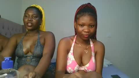Snapshot of royal_goddes chatting on 14, 1, 2026 goddes online show from 14, 1, 2026