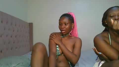 Snapshot of royal_goddes chatting on 8, 3, 2026 goddes online show from 8, 3, 2026