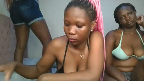 Snapshot of royal_goddes chatting on 8, 3, 2026 goddes online show from 8, 3, 2026