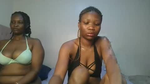 Snapshot of royal_goddes chatting on 13, 4, 2026 goddes online show from 13, 4, 2026