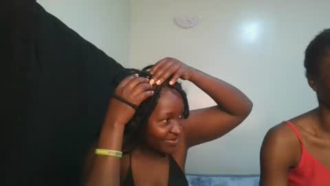 Snapshot of royal_goddes2 chatting on 18, 6, 2026 royal_goddes2 online show from 18, 6, 2026