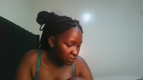 Snapshot of royal_goddes2 chatting on 26, 6, 2026 royal_goddes2 online show from 26, 6, 2026