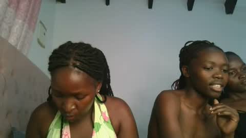 Snapshot of royal_goddes2 chatting on 29, 6, 2026 royal_goddes2 online show from 29, 6, 2026