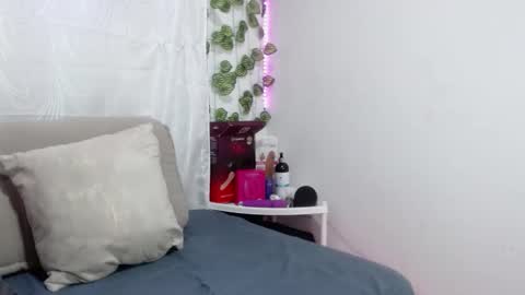 Snapshot of royalebruna chatting on 2, 3, 2026 Bruna Royale online show from 2, 3, 2026