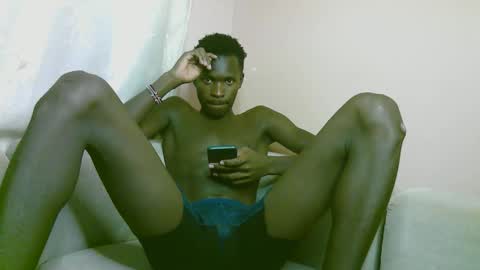 Snapshot of royalty254 chatting on 25, 3, 2026 royalty254 online show from 25, 3, 2026