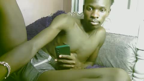 Snapshot of royalty254 chatting on 7, 4, 2026 royalty254 online show from 7, 4, 2026