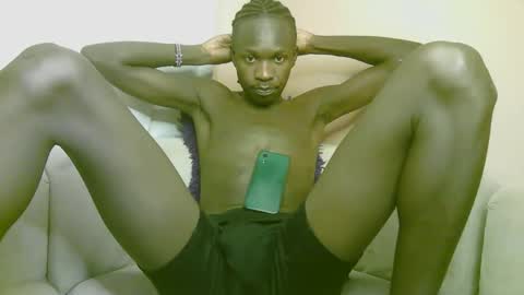 Snapshot of royalty254 chatting on 26, 4, 2026 royalty254 online show from 26, 4, 2026