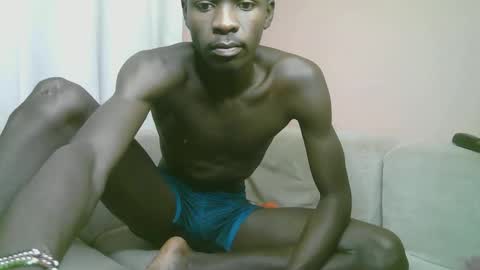 Snapshot of royalty254 chatting on 5, 5, 2026 royalty254 online show from 5, 5, 2026