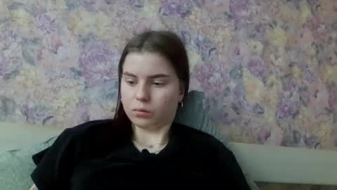 Snapshot of royalvelour chatting on 8, 5, 2026 royalvelour online show from 8, 5, 2026