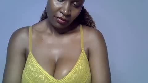 Snapshot of rozie34 chatting on 8, 4, 2026 rozie34 online show from 8, 4, 2026