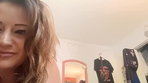 Snapshot of rraineonme chatting on 12, 7, 2026 rraineonme online show from 12, 7, 2026