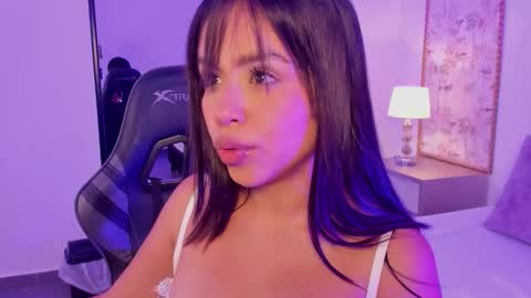 Snapshot of rubby_grundy chatting on 17, 3, 2026 R U B B Y online show from 17, 3, 2026