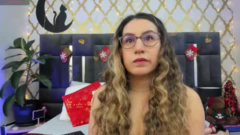 Snapshot of rubby_taylor chatting on 15, 12, 2025 RubbyTaylor online show from 15, 12, 2025