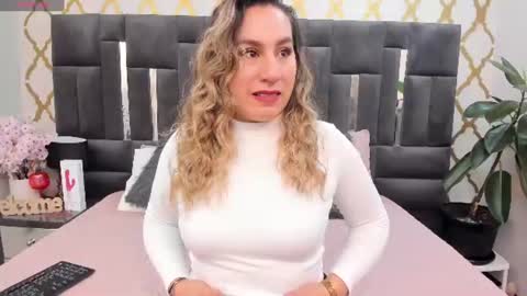 Snapshot of rubby_taylor chatting on 15, 7, 2026 RubbyTaylor online show from 15, 7, 2026