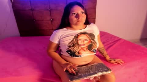 Snapshot of rubidesire chatting on 1, 11, 2025 RubiDesire online show from 1, 11, 2025