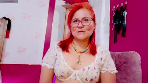 Snapshot of rubiqueens chatting on 14, 4, 2026 RubiQueens online show from 14, 4, 2026