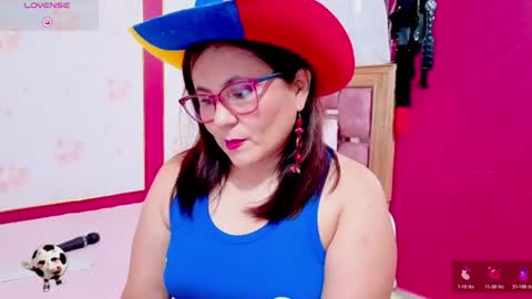 Snapshot of rubiqueens chatting on 17, 6, 2026 RubiQueens online show from 17, 6, 2026