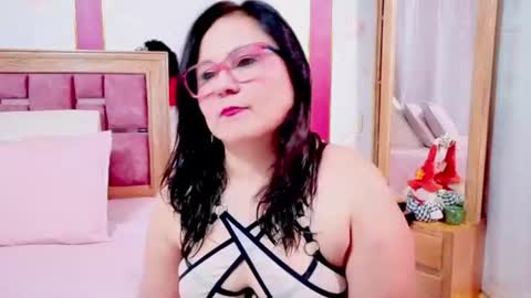 Snapshot of rubiqueens chatting on 21, 7, 2026 RubiQueens online show from 21, 7, 2026