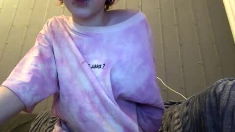 Snapshot of rubireyn chatting on 8, 11, 2025 Rubi online show from 8, 11, 2025