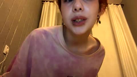 Snapshot of rubireyn chatting on 13, 11, 2025 Rubi online show from 13, 11, 2025