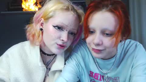 Snapshot of rubireyn chatting on 5, 12, 2025 Rubi online show from 5, 12, 2025