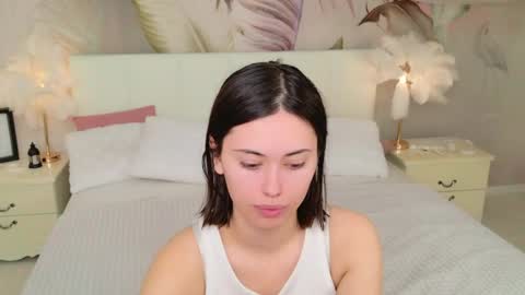 Snapshot of ruby_leeee chatting on 12, 4, 2026 Luuna online show from 12, 4, 2026