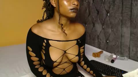 Snapshot of rubyleigns chatting on 20, 3, 2026 Ruby online show from 20, 3, 2026