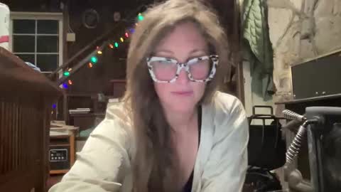 rubywavesback online show from 4, 12, 2025