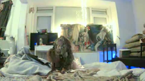 nick online show from 4, 12, 2025