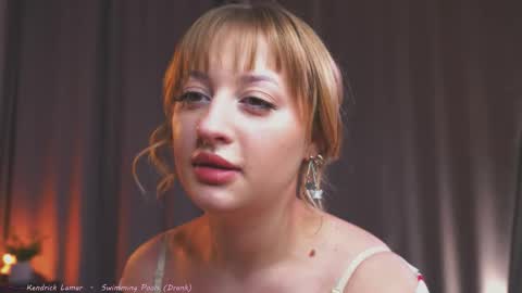 Snapshot of rue_novella chatting on 14, 3, 2026 Mila online show from 14, 3, 2026