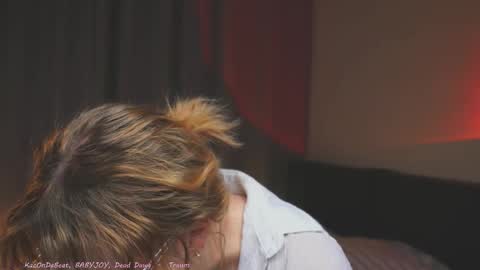 Snapshot of rue_novella chatting on 28, 3, 2026 Mila online show from 28, 3, 2026