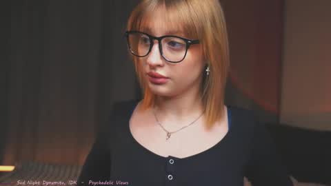 Snapshot of rue_novella chatting on 29, 3, 2026 Mila online show from 29, 3, 2026