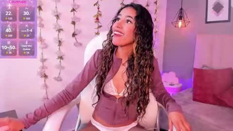 Snapshot of rue_zue chatting on 25, 2, 2026 rue_zue online show from 25, 2, 2026