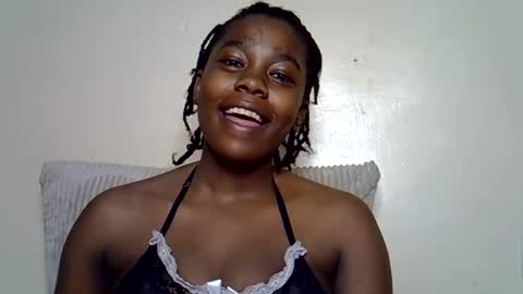 Snapshot of ruechee68 chatting on 6, 8, 2026 ruechee68 online show from 6, 8, 2026