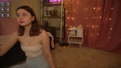 Snapshot of ruminelle chatting on 16, 11, 2025 Lilith online show from 16, 11, 2025