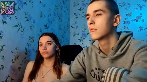 Snapshot of rusmedium chatting on 29, 4, 2026 Lisa and Vlad online show from 29, 4, 2026