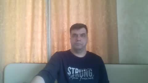 Snapshot of rusqadisx chatting on 15, 4, 2026 rusqadisx online show from 15, 4, 2026