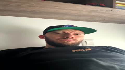 Snapshot of russo_fox chatting on 3, 5, 2026 russo_fox online show from 3, 5, 2026