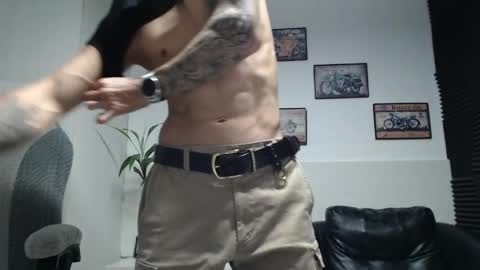 Snapshot of rustynf1tz chatting on 14, 5, 2026 MillionDollarGuy online show from 14, 5, 2026