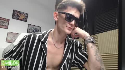 Snapshot of rustynf1tz chatting on 16, 5, 2026 MillionDollarGuy online show from 16, 5, 2026