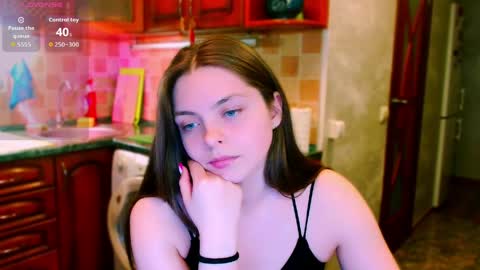 Snapshot of ruta_ chatting on 24, 4, 2026 RutaYoung online show from 24, 4, 2026