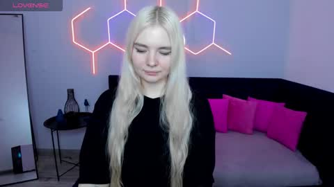 Snapshot of ruthbryant chatting on 17, 9, 2025 ruthbryant online show from 17, 9, 2025