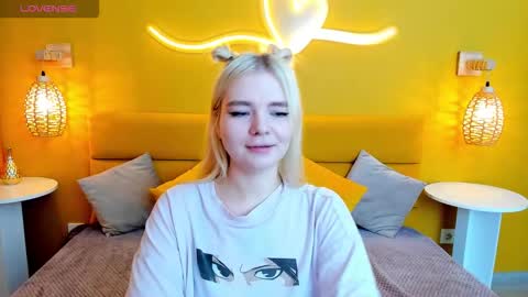 Snapshot of ruthbryant chatting on 11, 10, 2025 ruthbryant online show from 11, 10, 2025