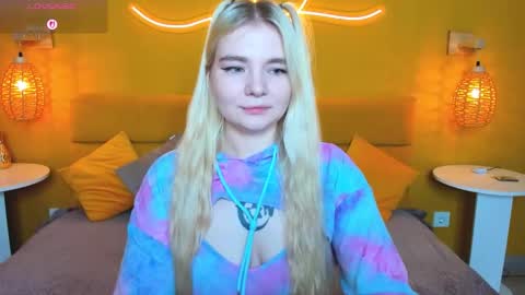 Snapshot of ruthbryant chatting on 22, 11, 2025 ruthbryant online show from 22, 11, 2025