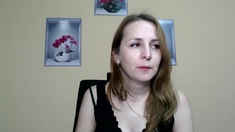 Snapshot of ruthpark chatting on 13, 12, 2025 Ruth online show from 13, 12, 2025